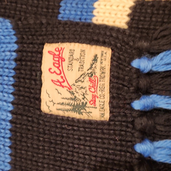 A. Eagle Black Scarf with Blue and Cream Stripes Y2K Snow Winter - Picture 2 of 3